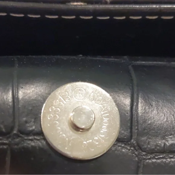 Wilsons Black Leather Travel Tote Snake Embossed Tag Adjustable Straps EUC - Picture 8 of 14